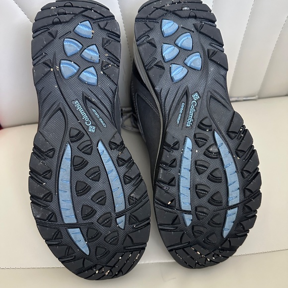 Columbia Women's Hiking Boots 9 - Picture 7 of 10